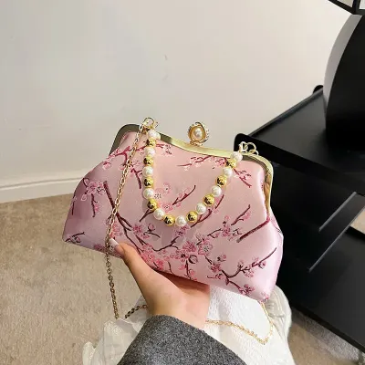 EMBROIDERED PEARL CHAIN BAG